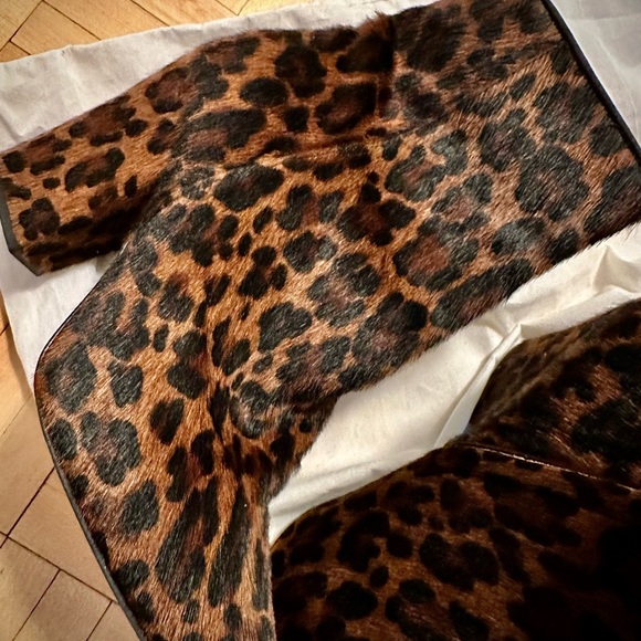 Karen Millen Leopard Print Ankle Booty Heel - Picture 3 of 4
